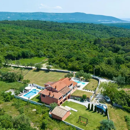 3 Bedroom Stunning Home In Krnica Holiday home Krnica