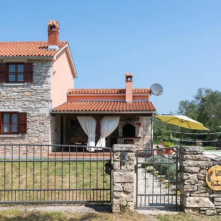 Holiday home 3 Bedroom Stunning Home In Krnica