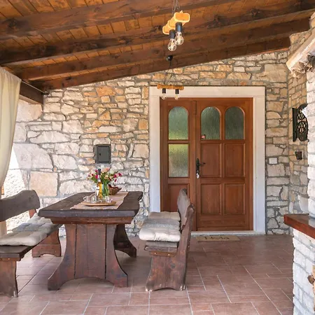 3 Bedroom Stunning Home In Krnica * Krnica