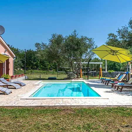 3 Bedroom Stunning Home In Krnica * Krnica
